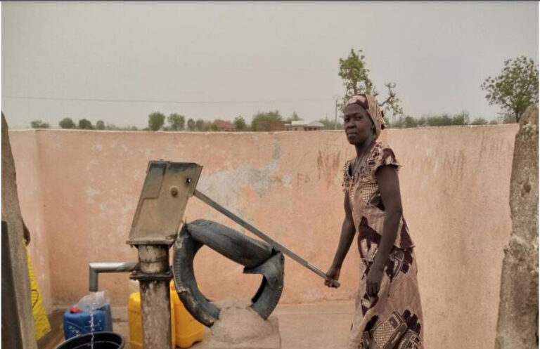 L’accès à l’eau est vital. Pourtant, des millions de personnes n’y ont pas accès dans le monde