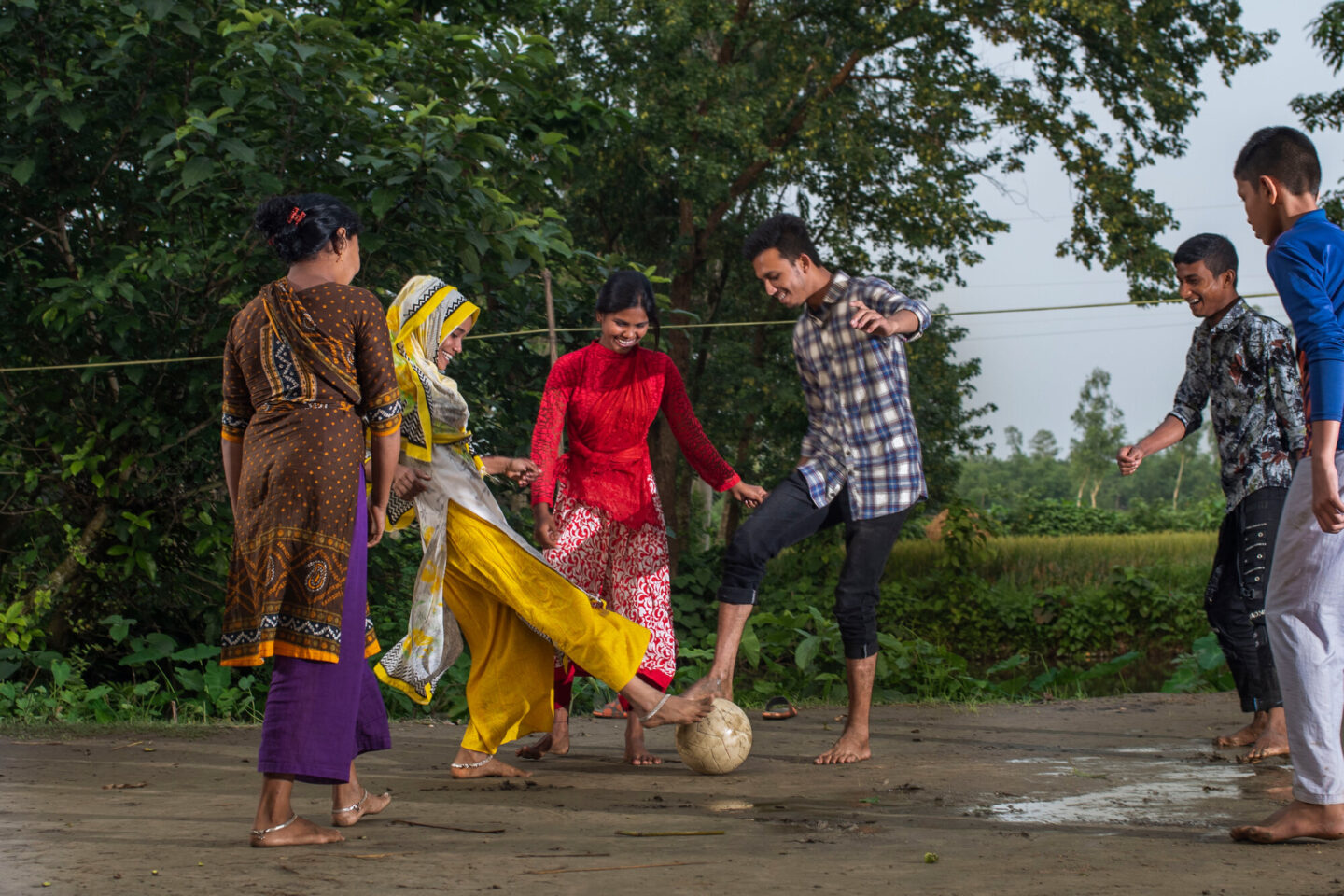 care bangladesh mariages forcés