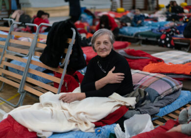 L'ONG CARE vient en aide aux associations féministes sur le terrain en Ukraine.