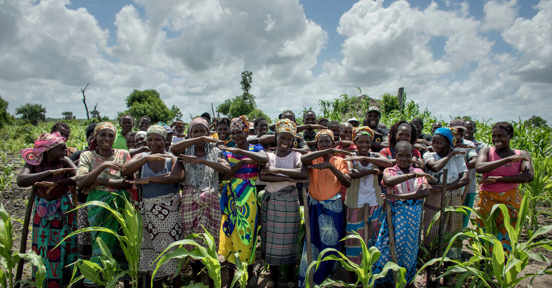 L'ONG CARE soutient les femmes qui luttent contre les conséquences du changement climatique.