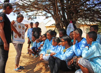 L'ONG CARE lutte contre le tabou des règles à Madagascar.