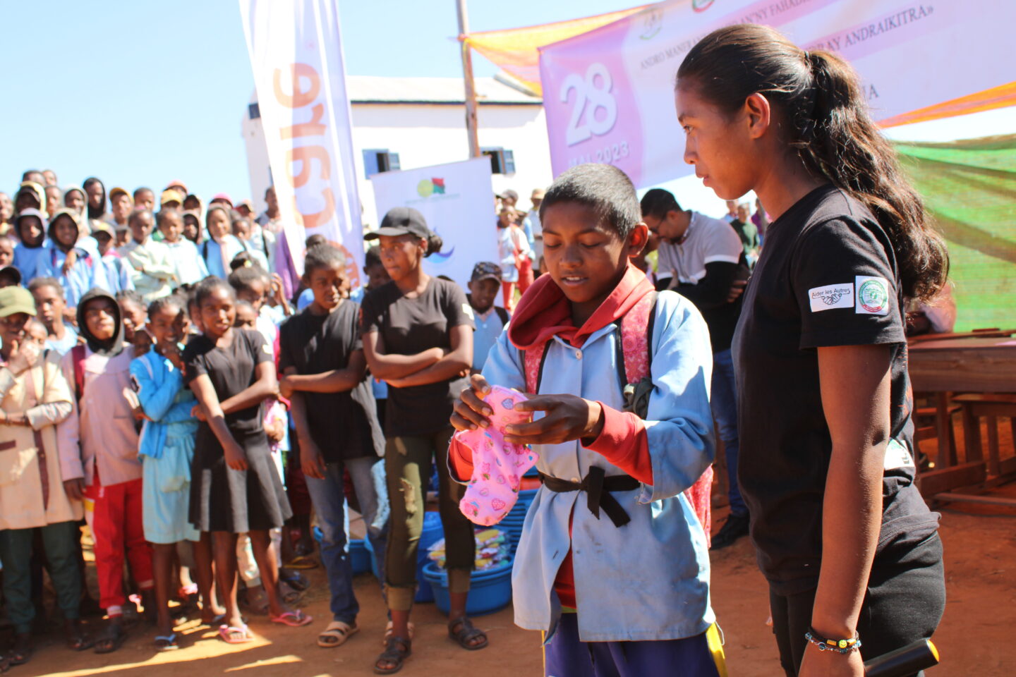 L'ONG CARE lutte contre le tabou des règles à Madagascar.