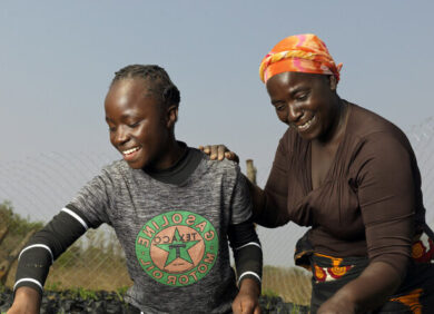 Deux femmes agricultrices en Zambie