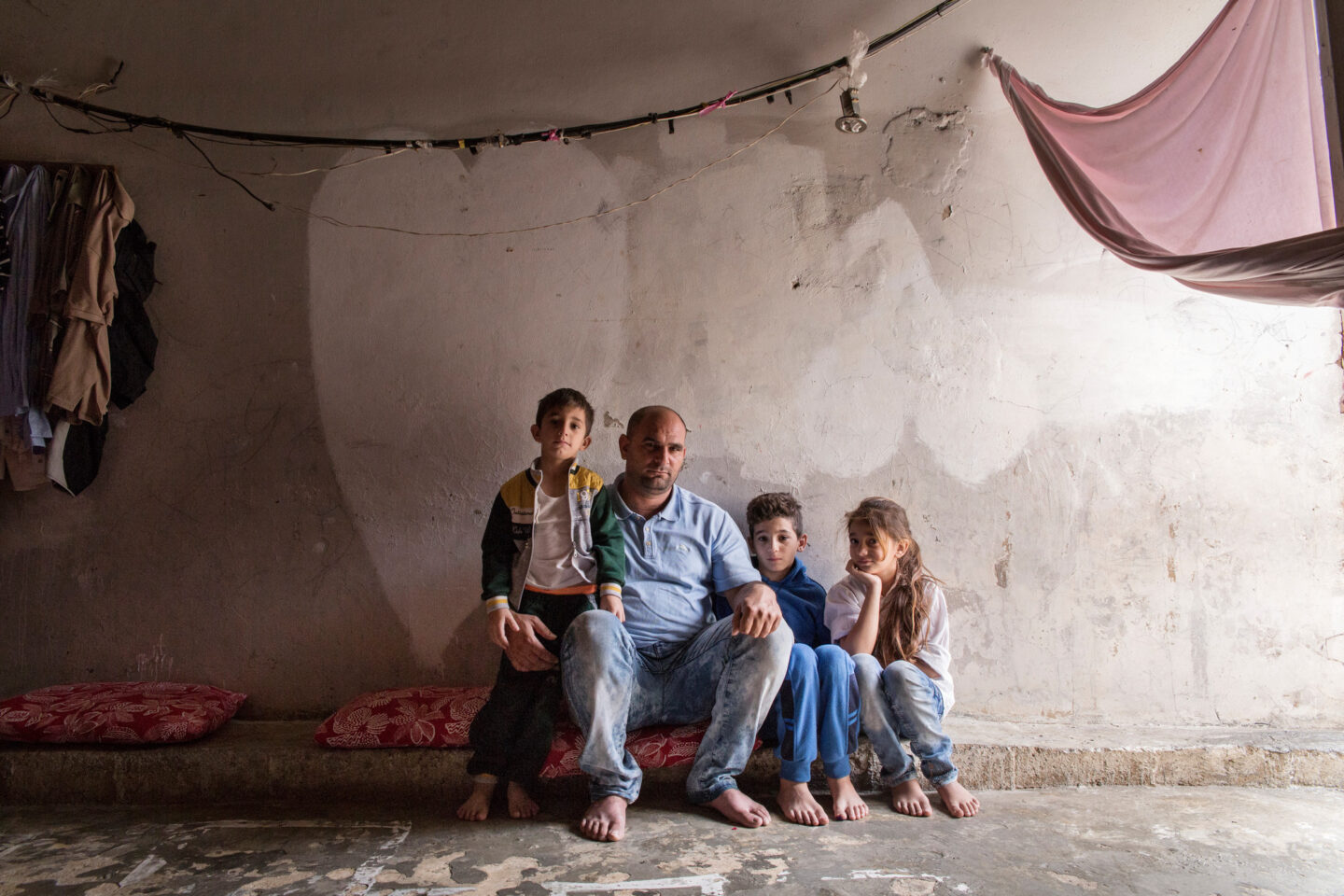 une famille touchée par les violences au Liban