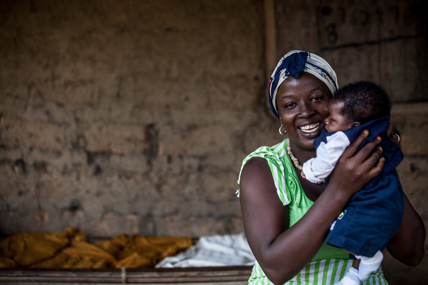 Une femme et son bébé