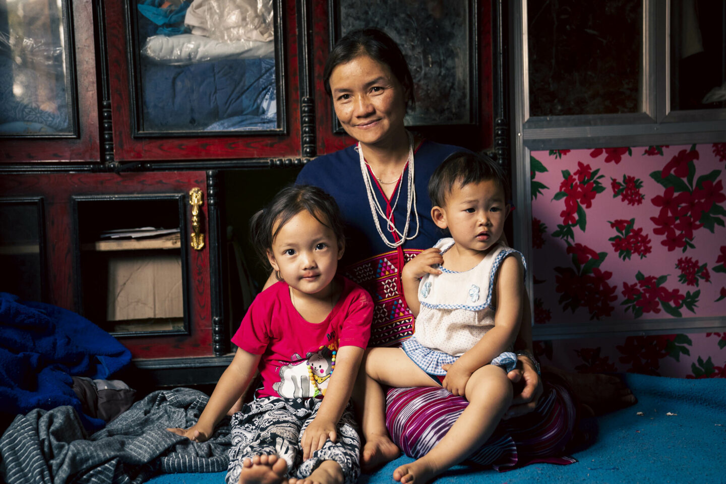 Une mère et ses deux enfants en Thaïlande