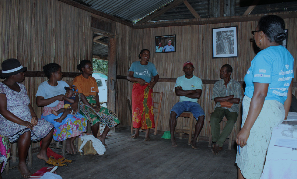 Des femmes soutenues par l'ONG CARE dans un village à Madagascar