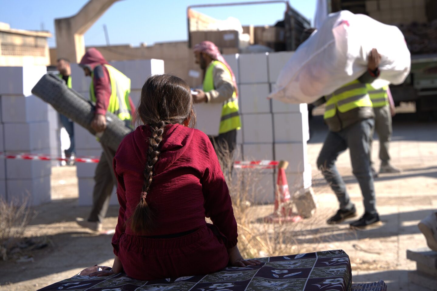 Une fille en Syrie dans un camp de réfugiés