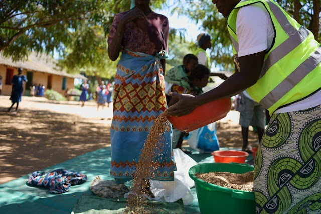 L'association CARE apporte une aide humanitaire aux victimes d'El Nino