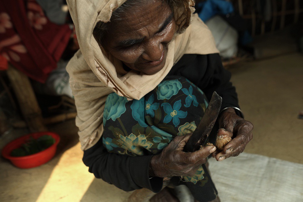 Fatima a perdu son mari et tout ses besoins. Elle essaie aujourd'hui de se reconstruire.