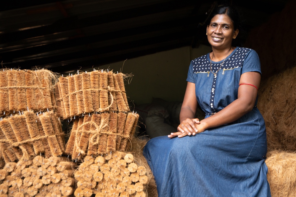 L'association CARE soutient les femmes entrepreneuses au Sri Lanka.