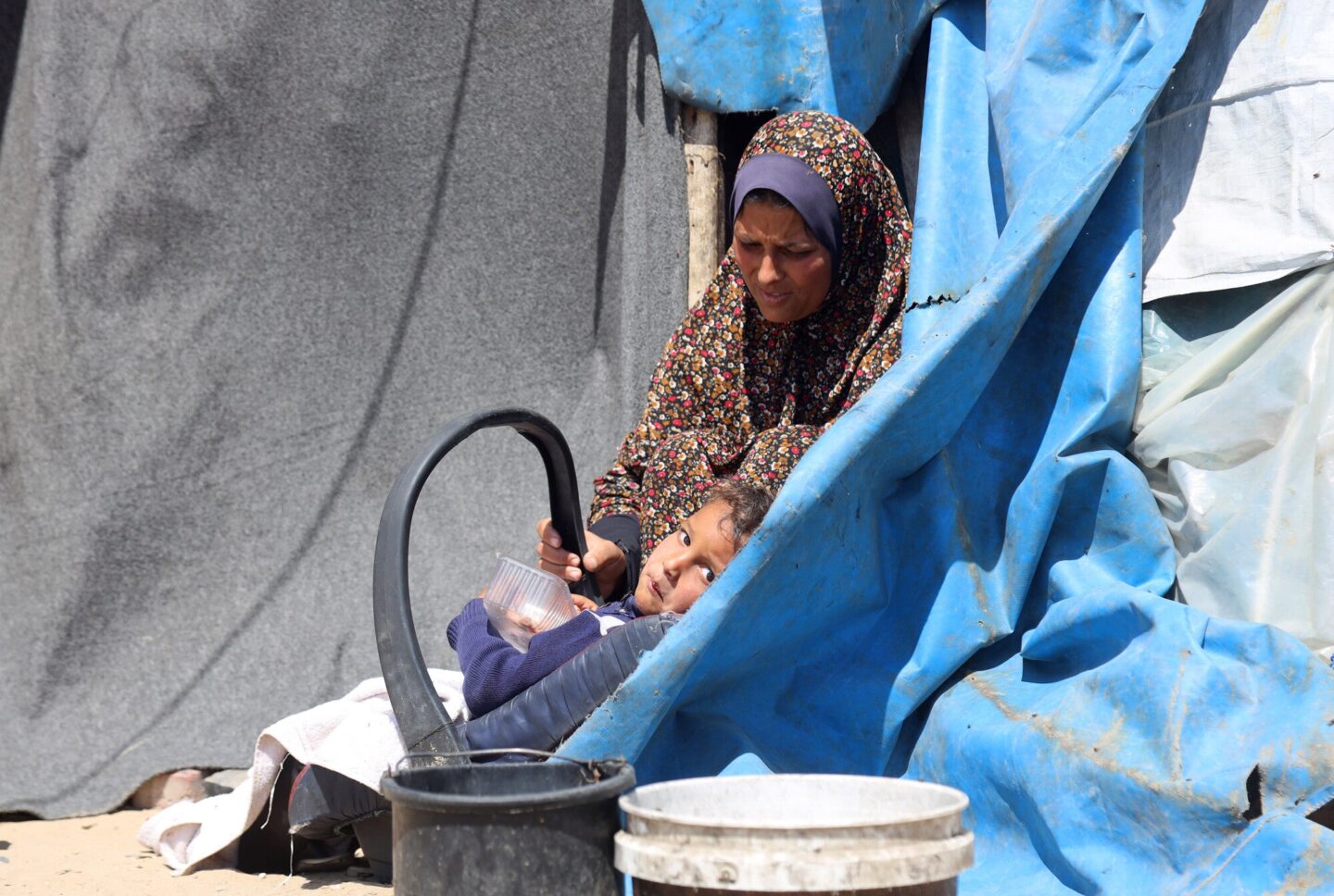 Une femme réfugiée à Gaza
