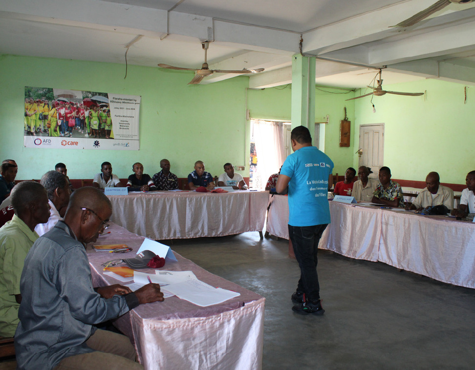 À Madagascar, l'engagement des hommes et des garçons permet de réduire les violences faites aux femmes et les inégalités entre femmes et hommes.