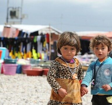 Des enfants dans un camp en Irak